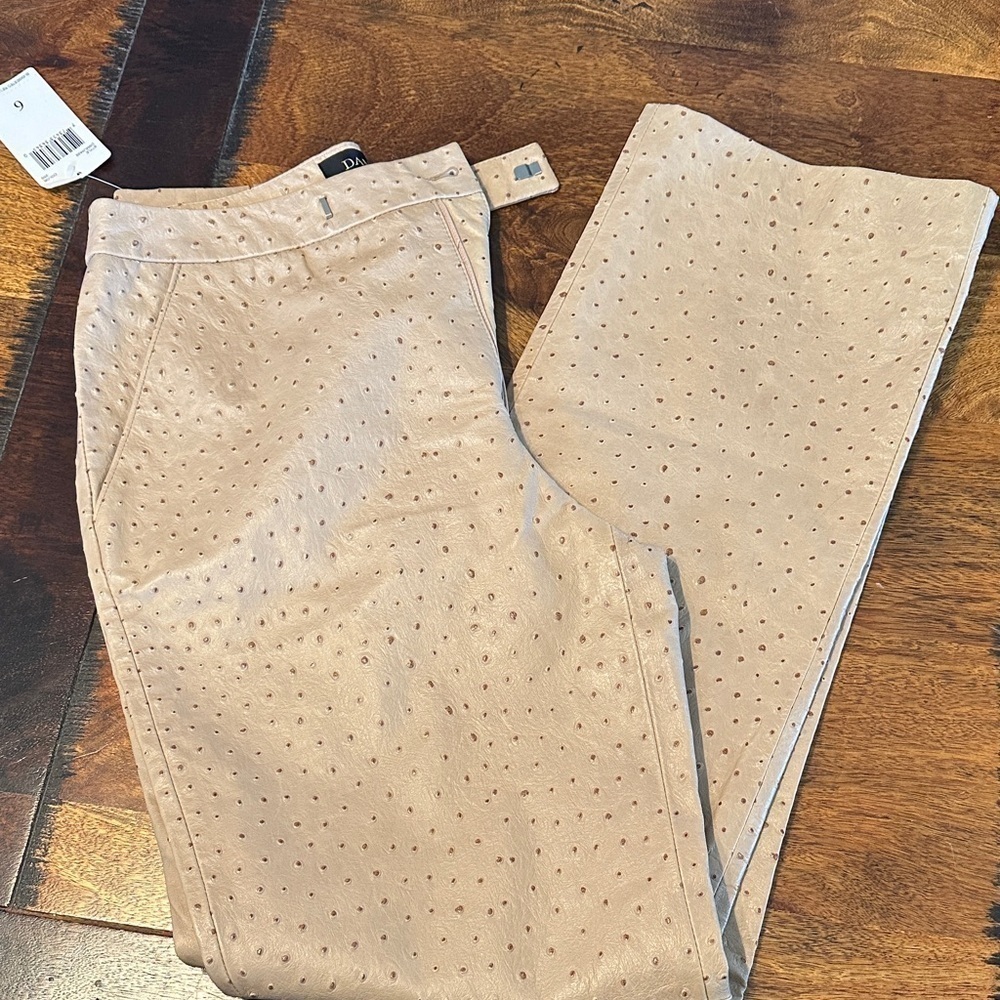 Dana Buchman leather pants size 6 NWTs